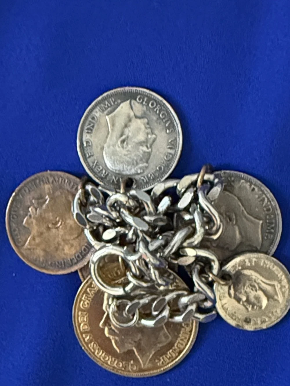 💥Free with $20orderVintage Mixed Metal Coin Charm Bracelet Silver & Bronze Tones